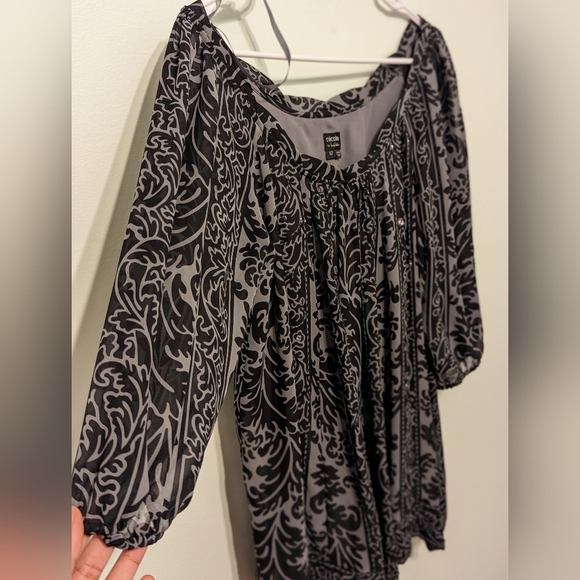 Nicole by Nicole Miller embelished blouse - Picture 2 of 6